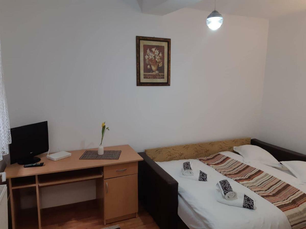 Tudor Apartment Brasov Ngoại thất bức ảnh